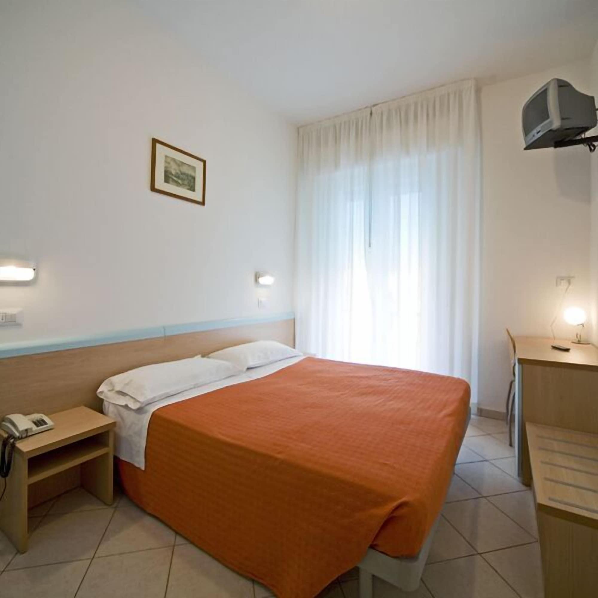 Hotel Savina Rimini Buitenkant foto