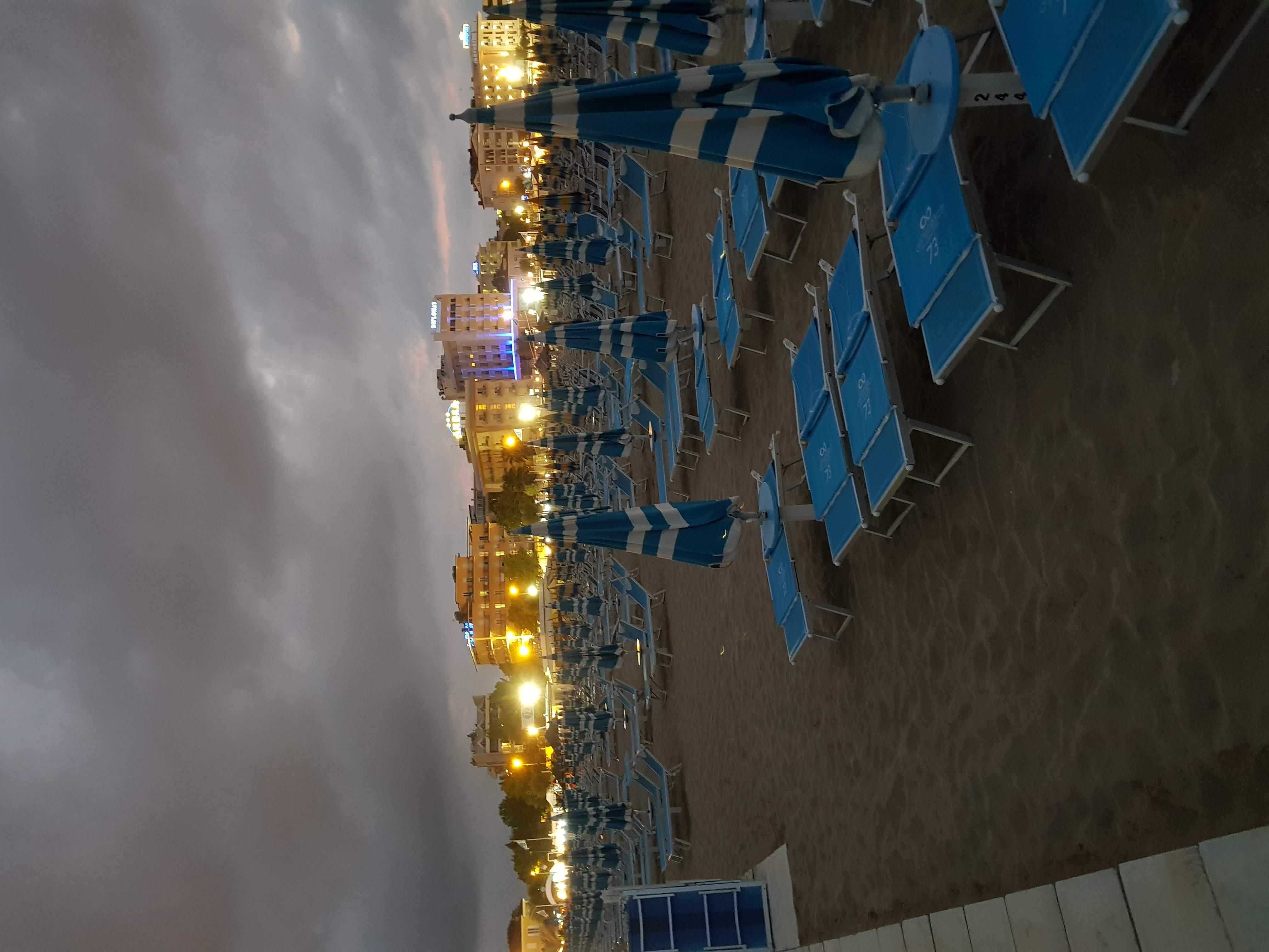 Hotel Savina Rimini Buitenkant foto