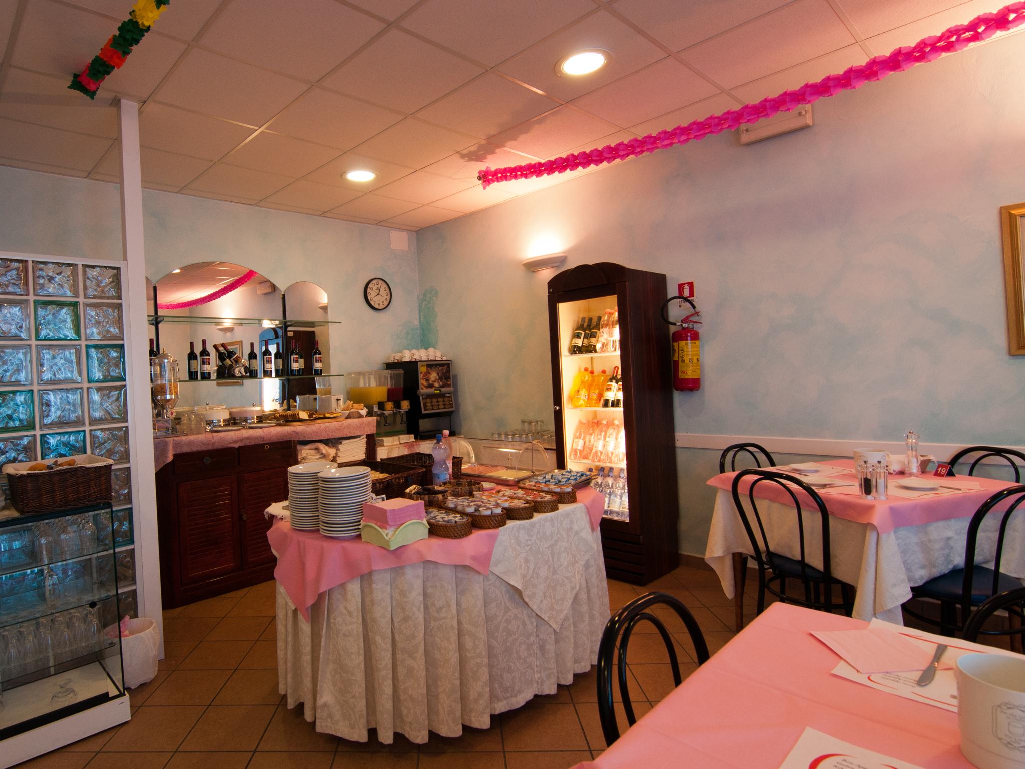 Hotel Savina Rimini Buitenkant foto