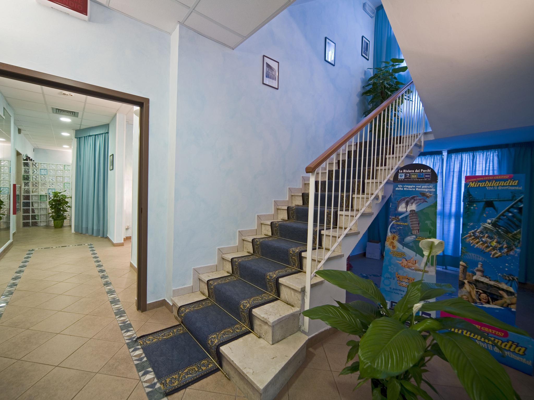 Hotel Savina Rimini Buitenkant foto